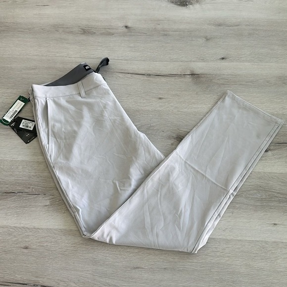 Travis Mathew Right On Time Light Grey Straight Performance Pants Size 33x32 NWT - Picture 6 of 6